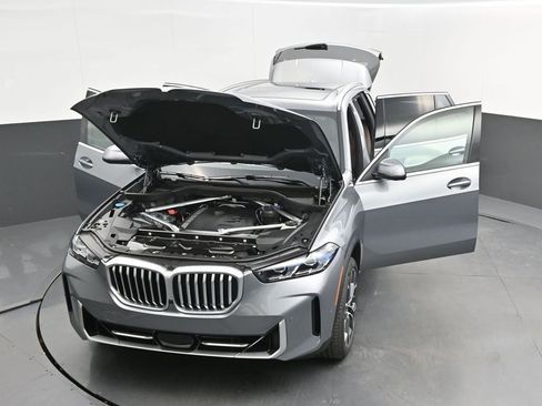 New 2026 BMW X5 sDrive40i image 58