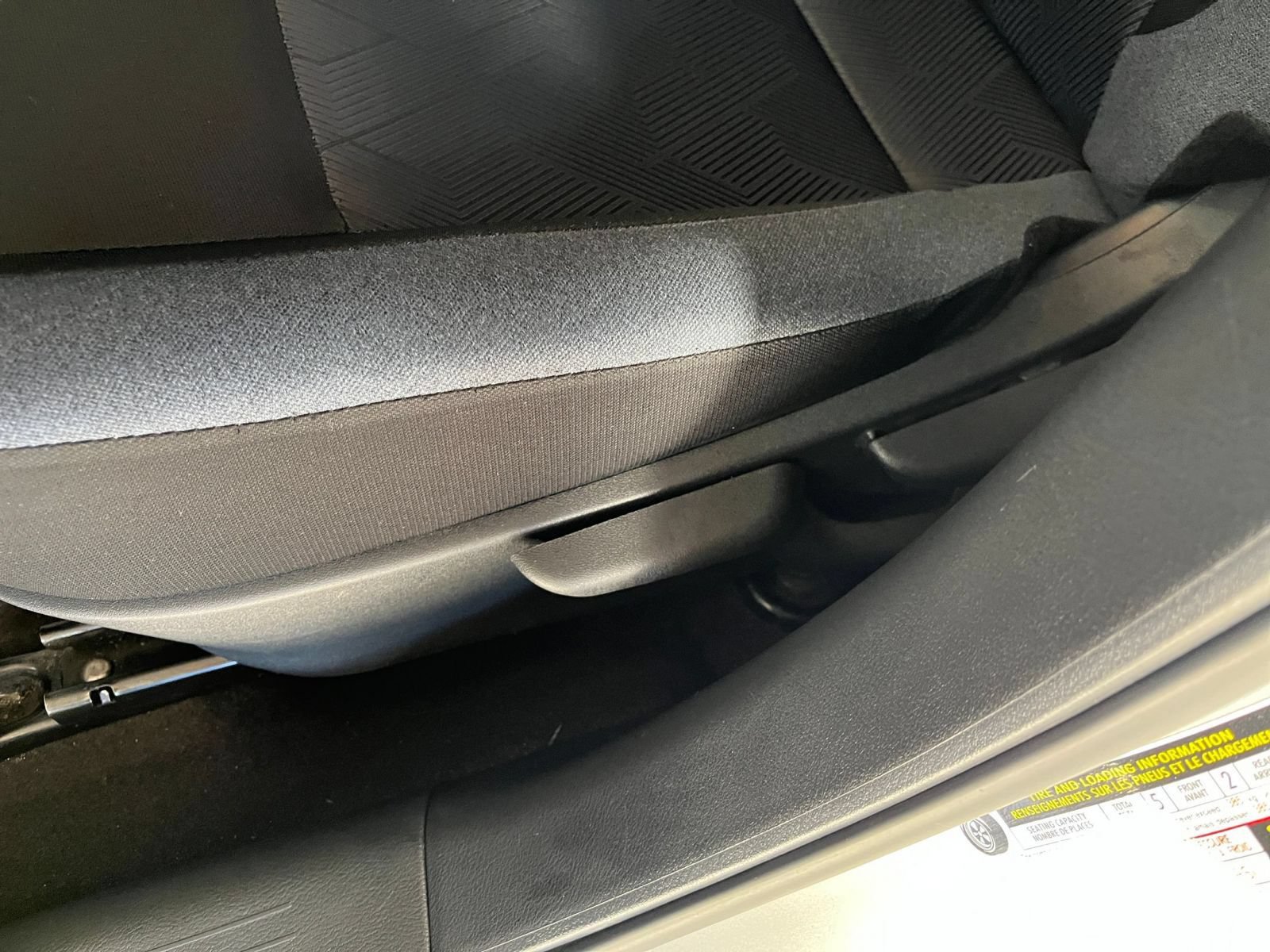 Used 2025 Nissan Versa SV FWD image 21