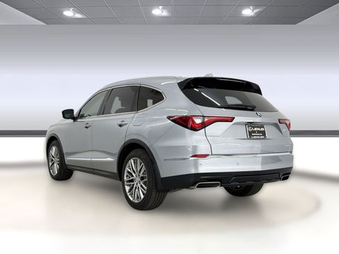 Used 2023 Acura MDX SH-AWD w/ Advance Package image 3