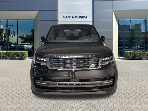 New 2026 Land Rover Range Rover Long Wheelbase SE AWD/4WD image 8