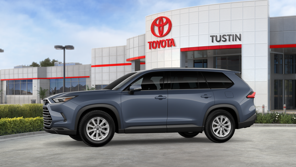 New 2026 Toyota Grand Highlander XLE FWD image 5