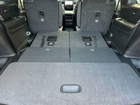 New 2025 Jeep Grand Cherokee L Limited image 13