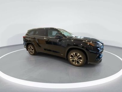Used 2022 Toyota Highlander XLE
