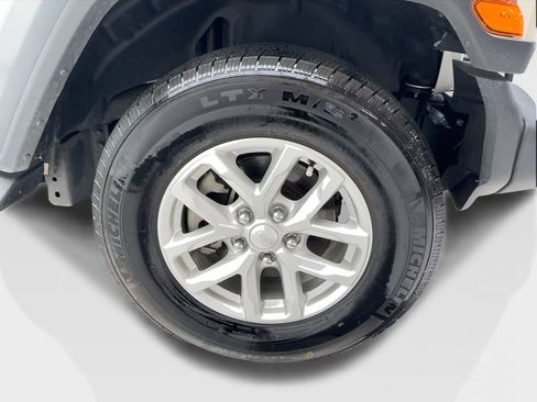 Used 2023 Jeep Wrangler Unlimited Sport AWD/4WD image 13