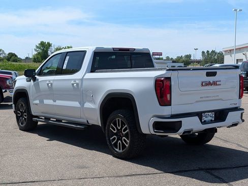 Used 2023 GMC Sierra 1500 AT4 w/ AT4 Premium Package AWD/4WD image 5