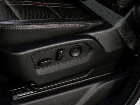 Used 2024 Chevrolet Silverado 3500 High Country w/ High Country Premium Package image 25