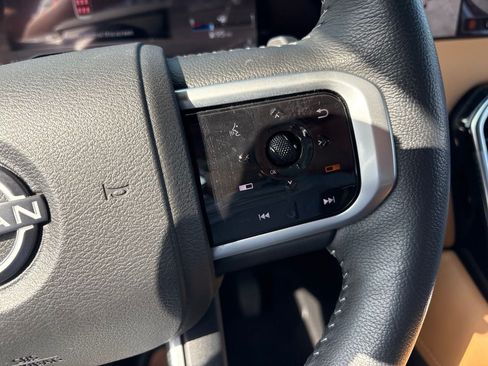 Used 2025 Nissan Armada SL RWD image 25