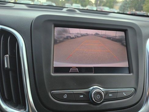 Used 2022 Chevrolet Equinox LT AWD/4WD image 22