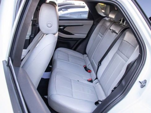 Used 2022 Land Rover Range Rover Evoque SE image 19