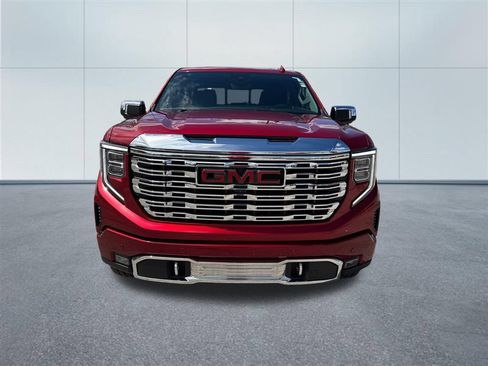 Used 2024 GMC Sierra 1500 Denali w/ Denali Reserve Package AWD/4WD image 8