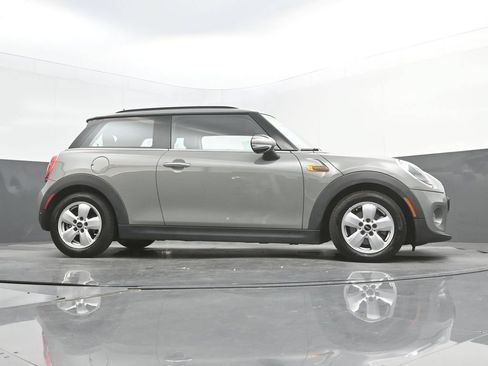 Used 2019 MINI Cooper 2-Door Hardtop FWD image 40
