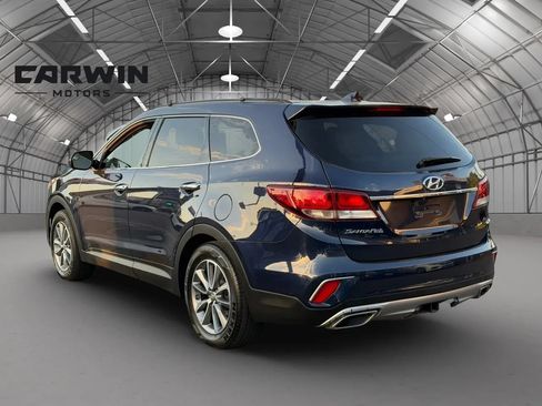 Used 2018 Hyundai Santa Fe SE FWD image 11