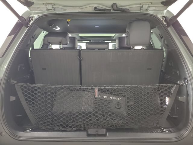 Used 2025 Toyota Sequoia Platinum AWD/4WD image 10