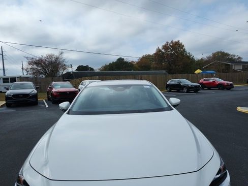 New 2026 MAZDA MAZDA3 2.5 S Sedan w/ Preferred Pkg image 9