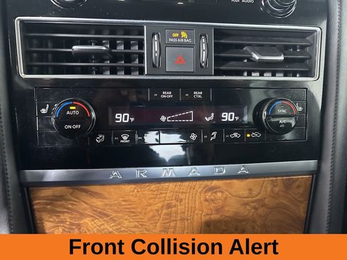 Used 2024 Nissan Armada SL w/ Captain's Chairs Package image 18