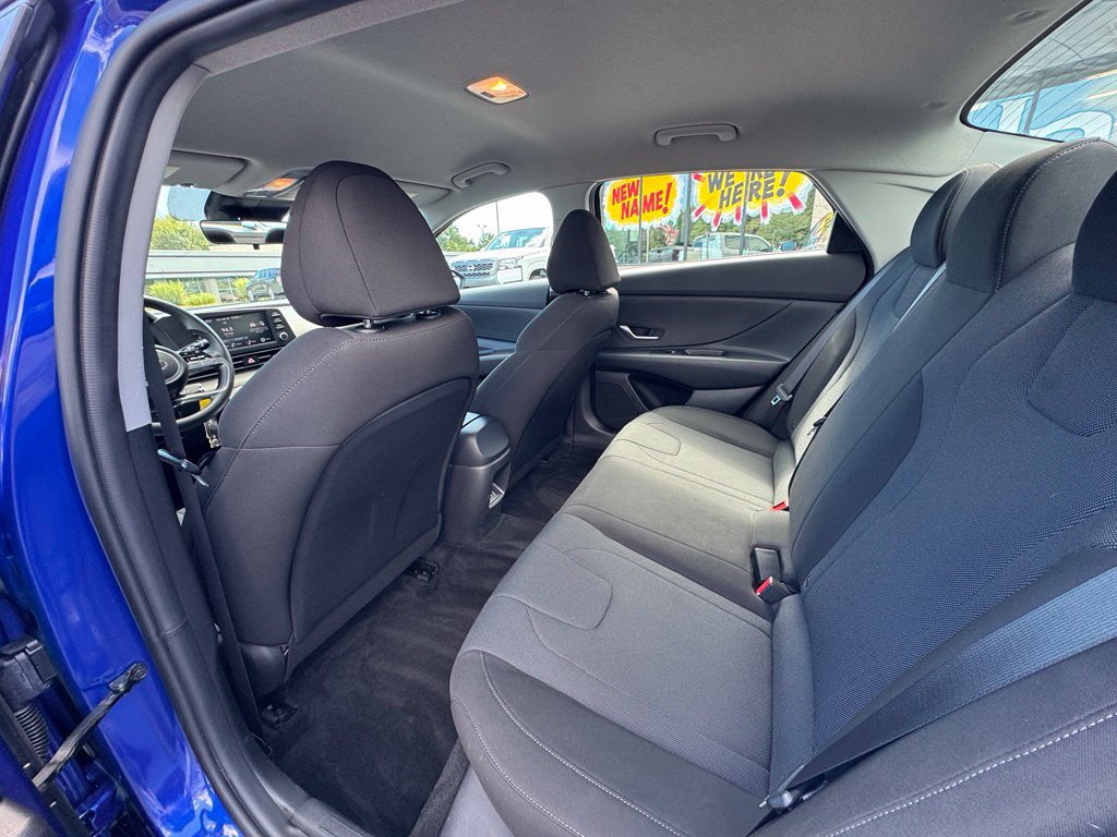 Used 2024 Hyundai Elantra SE FWD image 10