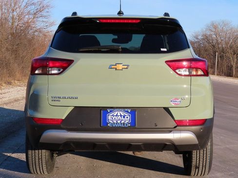 New 2026 Chevrolet TrailBlazer LT w/ Convenience Package AWD/4WD image 16