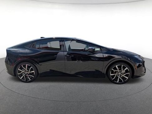 New 2026 Toyota Prius Plug-In Hybrid FWD image 8