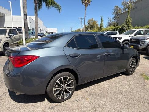 Used 2018 Toyota Corolla SE w/ Carpet Mat Package (TMS) FWD image 6