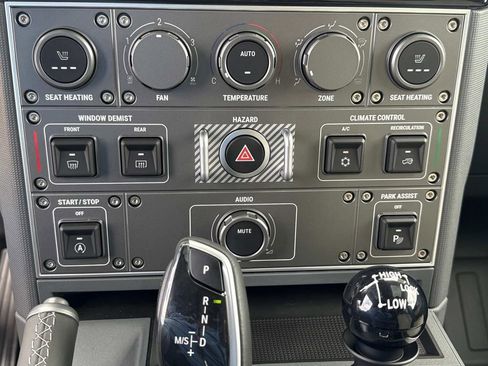 Used 2025 INEOS Grenadier AWD/4WD image 31