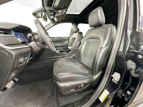Used 2023 Jeep Grand Cherokee L Laredo AWD/4WD image 20