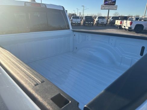 Used 2024 RAM 1500 Laramie image 14