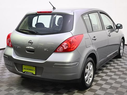 Used 2008 Nissan Versa Hatchback w/ Convenience Pkg FWD image 4