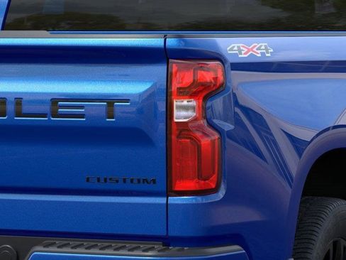 New 2026 Chevrolet Silverado 1500 Custom w/ LPO, Dark Essentials Package image 11