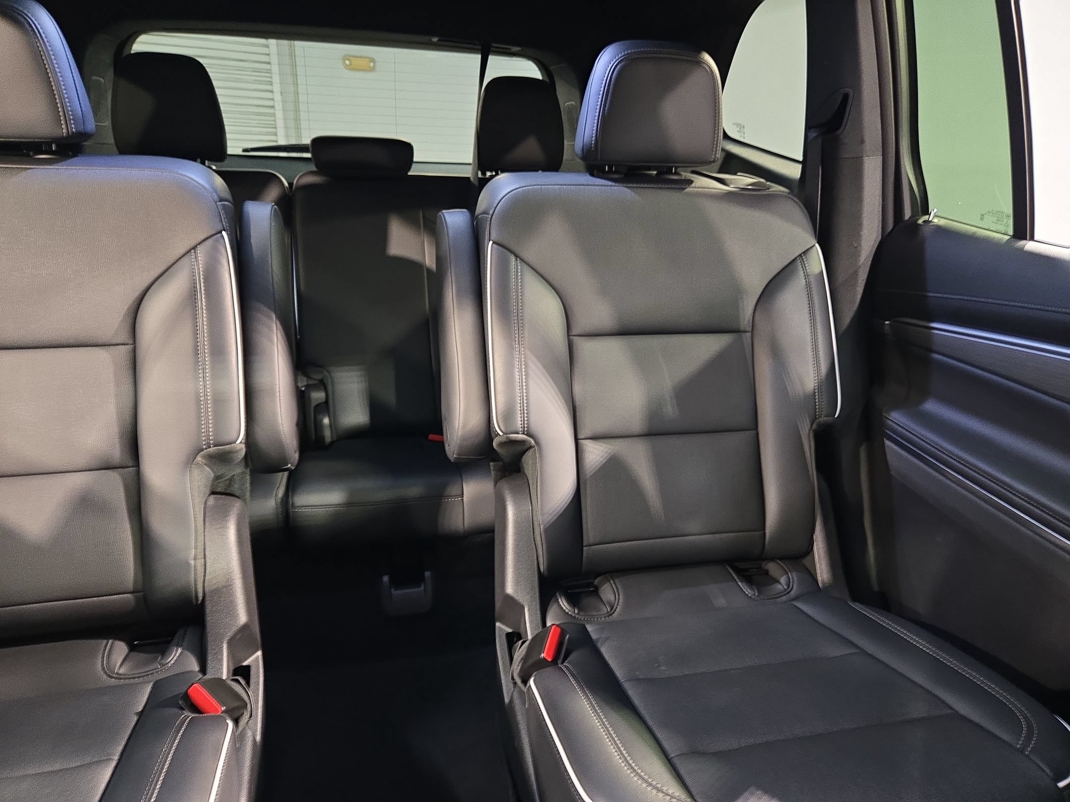 Used 2025 Buick Enclave Preferred FWD image 14