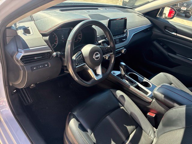 Used 2024 Nissan Altima 2.5 SR FWD image 18