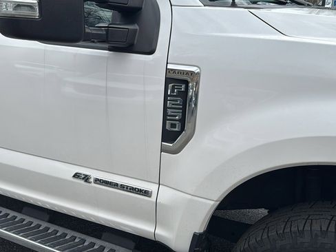 Used 2019 Ford F250 Lariat w/ Lariat Ultimate Package image 6