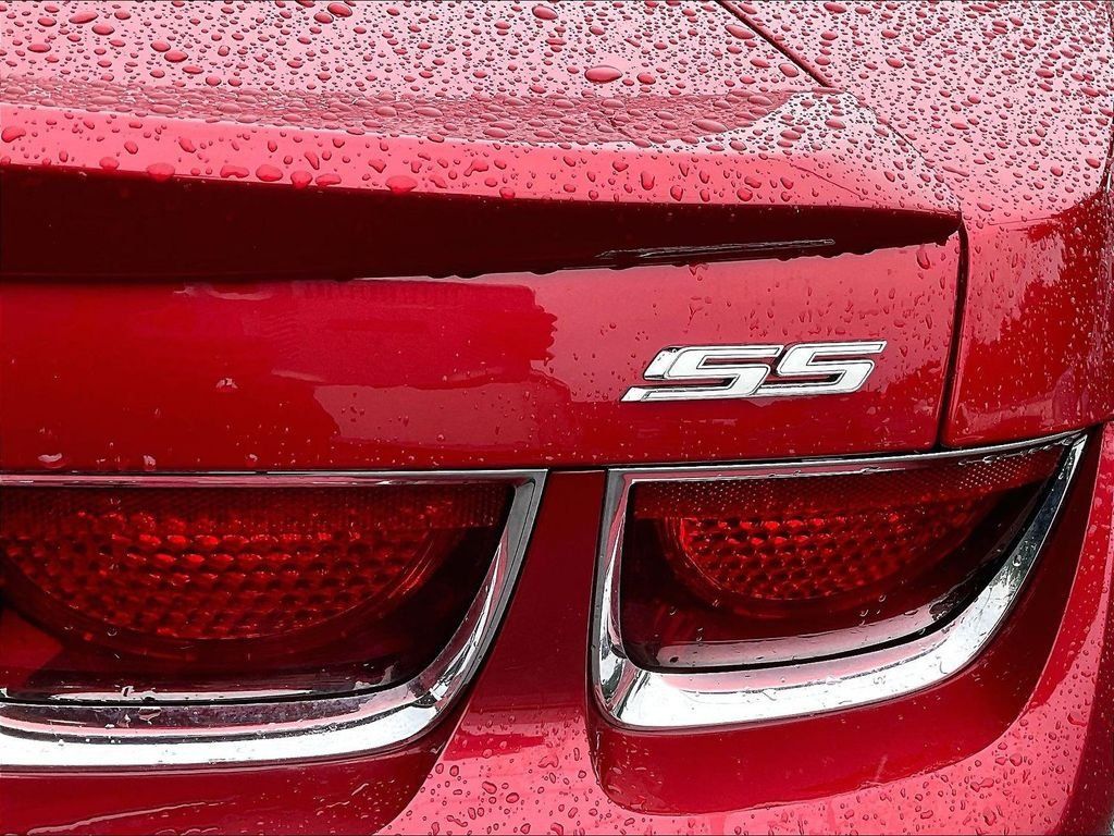 Used 2013 Chevrolet Camaro SS RWD image 28