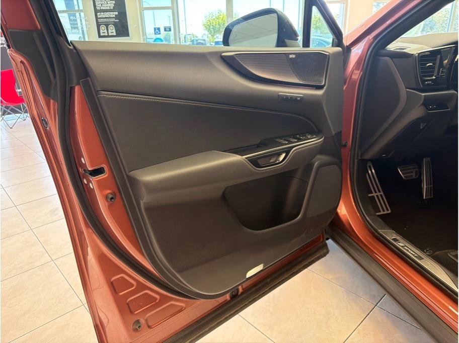 Used 2025 Lexus NX 350 F Sport AWD/4WD image 9