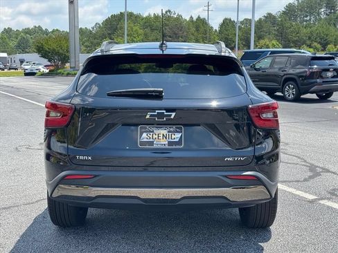 Used 2025 Chevrolet Trax ACTIV w/ Driver Confidence Package FWD image 4