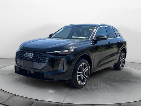 New 2026 Audi Q5 Premium image 3