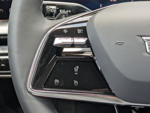 New 2025 Cadillac Lyriq Luxury w/ LPO, Floor Liner Package image 9