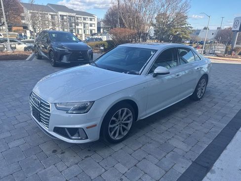 Used 2019 Audi A4 2.0T Premium w/ Convenience Package image 17