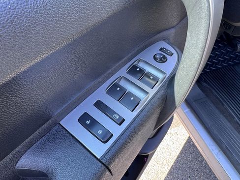 Used 2013 Chevrolet Silverado 1500 LT AWD/4WD image 10