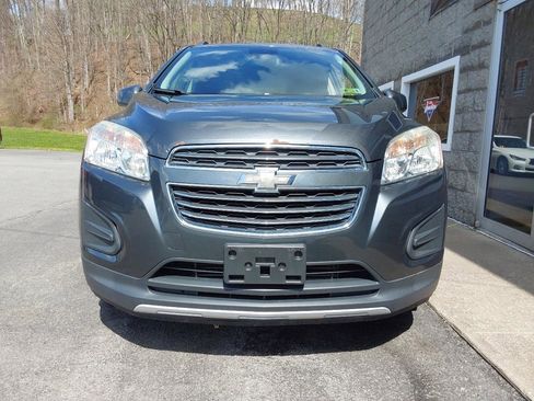 Used 2016 Chevrolet Trax LT w/ LT Sun and Sound Package image 9