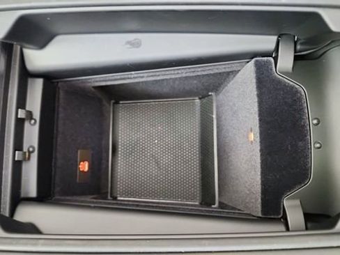 Used 2024 BMW X7 xDrive40i w/ M Sport Package image 55