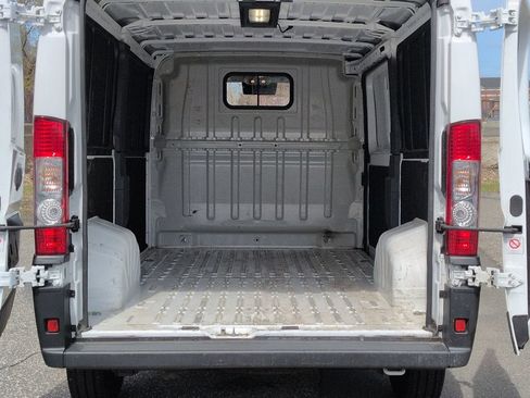 Used 2025 RAM ProMaster 2500 w/ Convenience Group FWD image 30