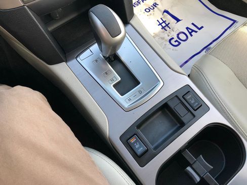 Used 2012 Subaru Legacy 3.6R Limited image 22