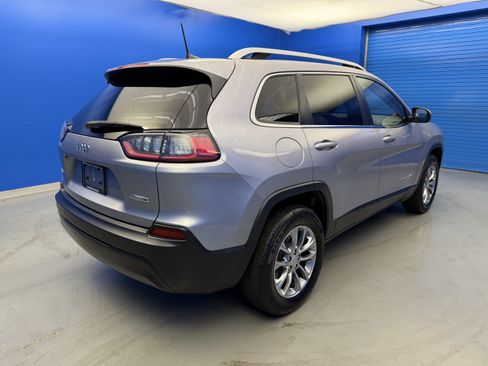 Used 2021 Jeep Cherokee Latitude Plus w/ Sun & Sound Group AWD/4WD image 7