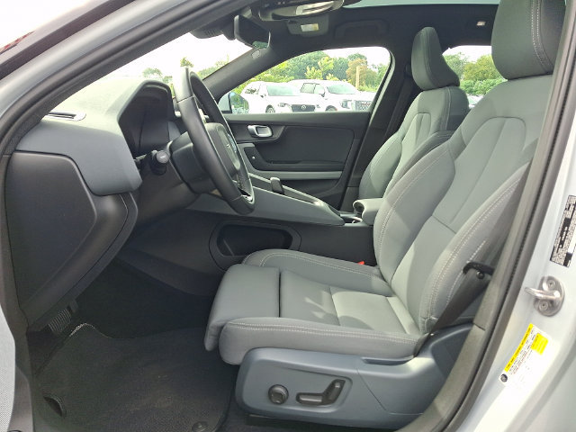 Used 2024 Polestar Polestar 2 AWD/4WD image 2