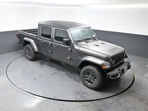 New 2026 Jeep Gladiator Sport image 30