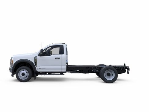 New 2026 Ford F550 4x4 Regular Cab Super Duty image 4