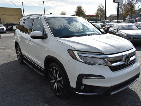 Used 2019 Honda Pilot Touring image 4