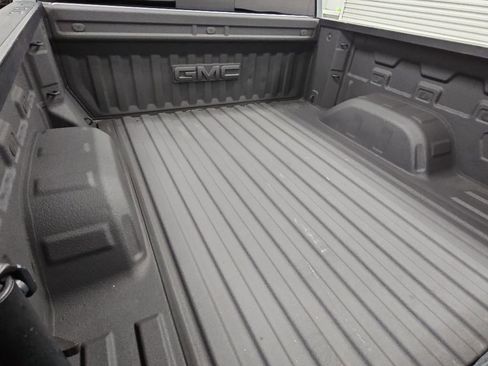 Used 2020 GMC Sierra 1500 SLT w/ SLT Premium Plus Package AWD/4WD image 37