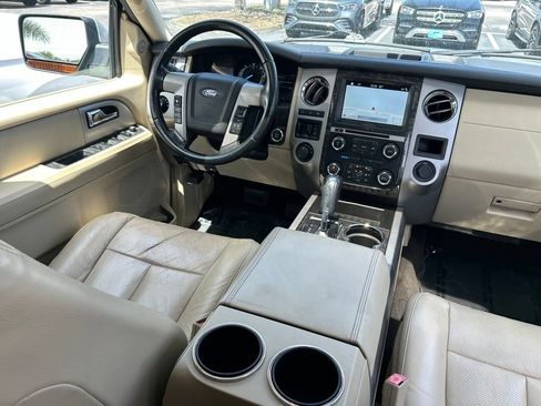 Used 2017 Ford Expedition EL Limited w/ Equipment Group 301A AWD/4WD image 9