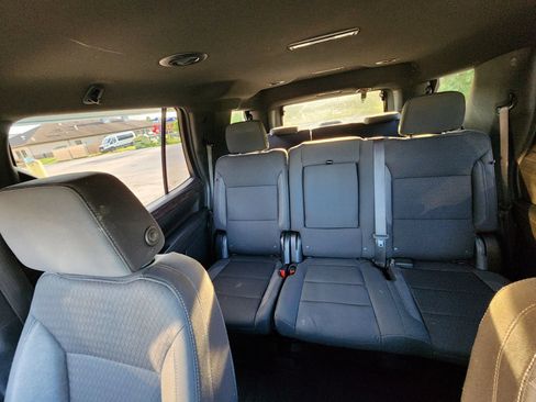 Used 2022 Chevrolet Tahoe LS w/ Driver Alert Package AWD/4WD image 17